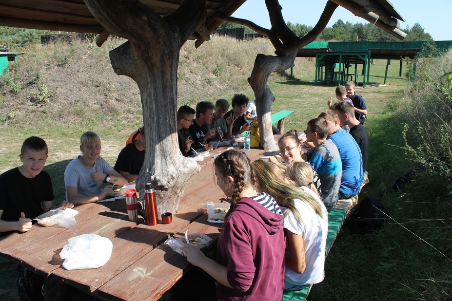 Zawody Strzeleckie dla uczniów 2018 granat 1